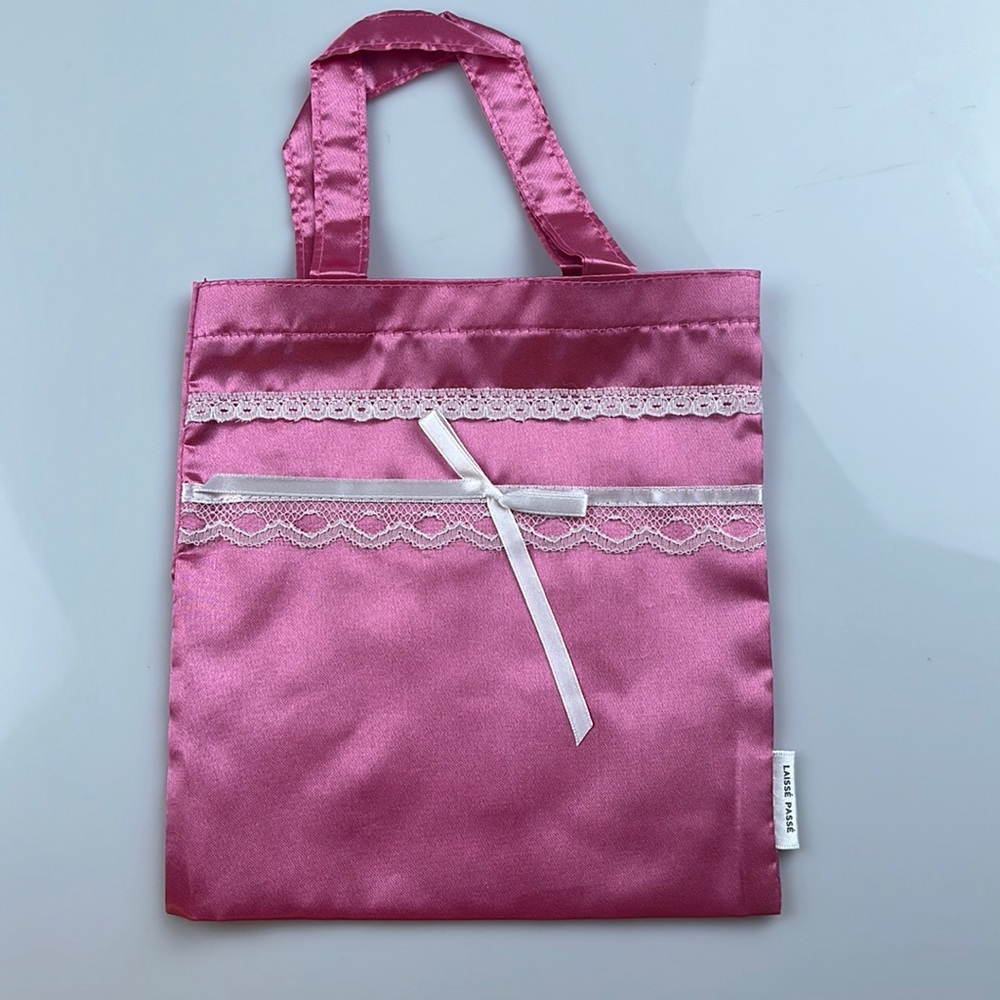 Laisse Passe Pink Satin Bag S109-3